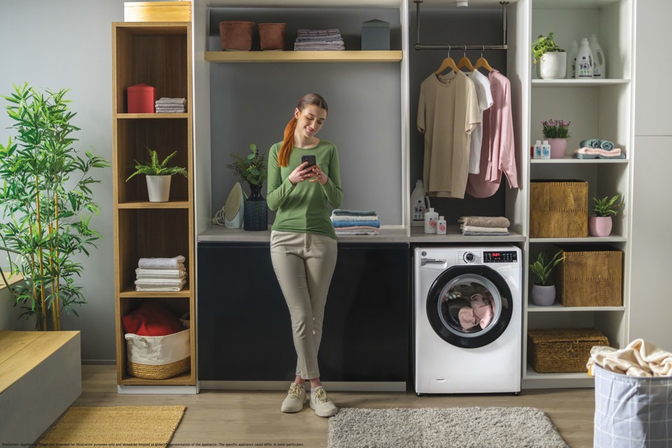 Hoover H-WASH 350 H3WPS4376TAMB6-S lavatrice Caricamento frontale 7 kg 1300 Giri/min Bianco