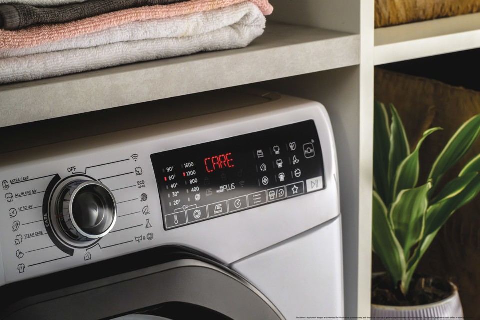 Hoover H-WASH 350 H3WPS4376TAMB6-S lavatrice Caricamento frontale 7 kg 1300 Giri/min Bianco