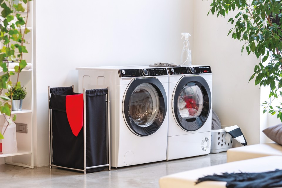 Hoover H-WASH 500 , Lavatrice Carica Frontale 9 KG, 15% più efficente della classe A, 1400 giri, Bianco, Inverter, Vapore, Wi-Fi, HWP 49AMBC7/1-S