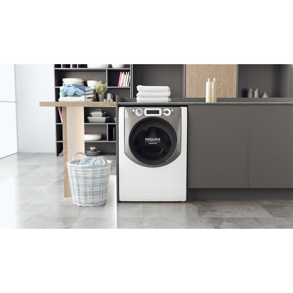 Hotpoint AQSD723 EU/A N lavatrice Caricamento frontale 7 kg 1200 Giri/min D Bianco