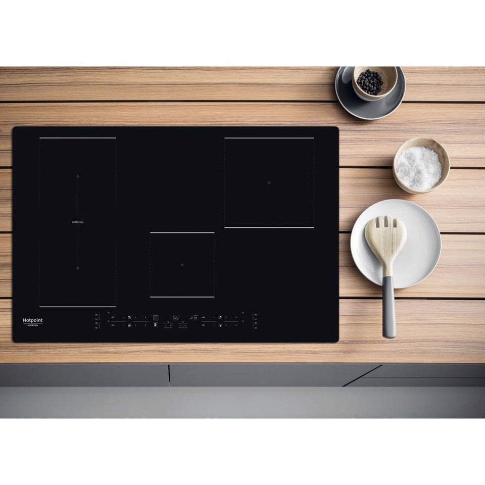 Hotpoint Ariston Ariston Piano cottura a induzione HB 0577B NE Made in Italy