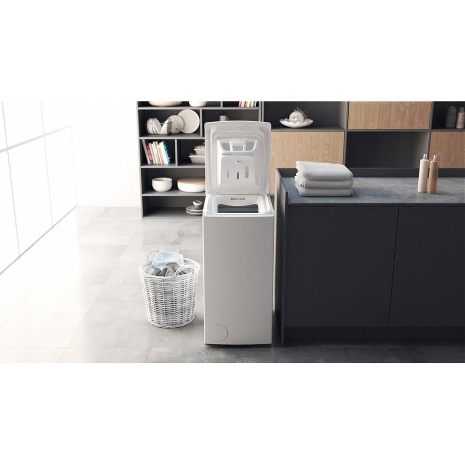 Hotpoint Ariston Lavatrice a libera installazione WMTG 725B IT