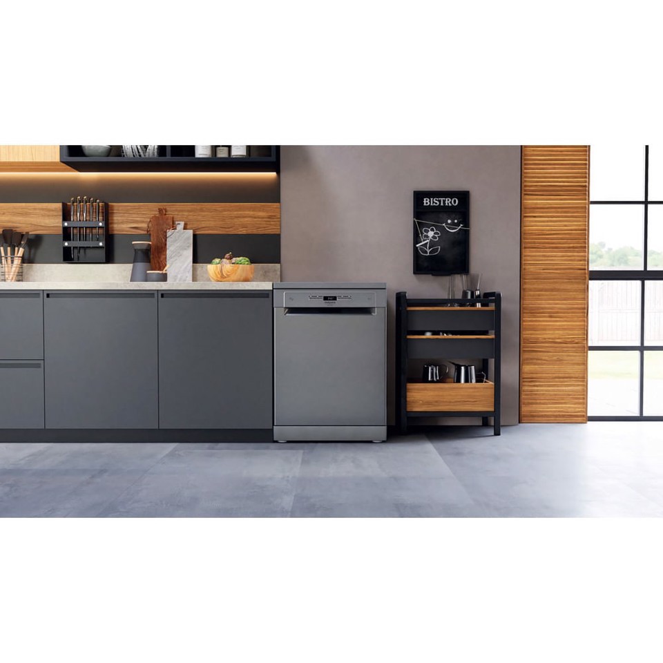 Hotpoint HFO 3O32 CW X Libera installazione 14 coperti D