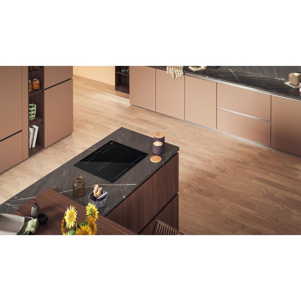 Hotpoint Piano cottura a induzione HB 4860C CPNE