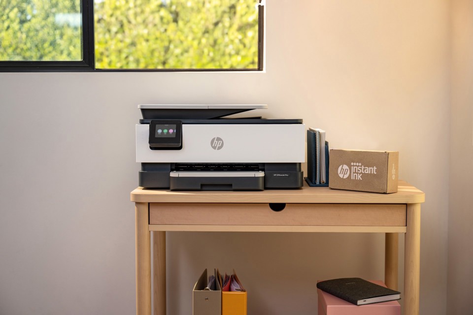 HP DeskJet 2810e Wireless All-in-One Colore Stampante, Fotocopiatrice, scanner