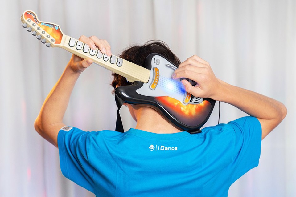 iDance JAM HERO Chitarra elettrica + Amplificatore BT Wireless