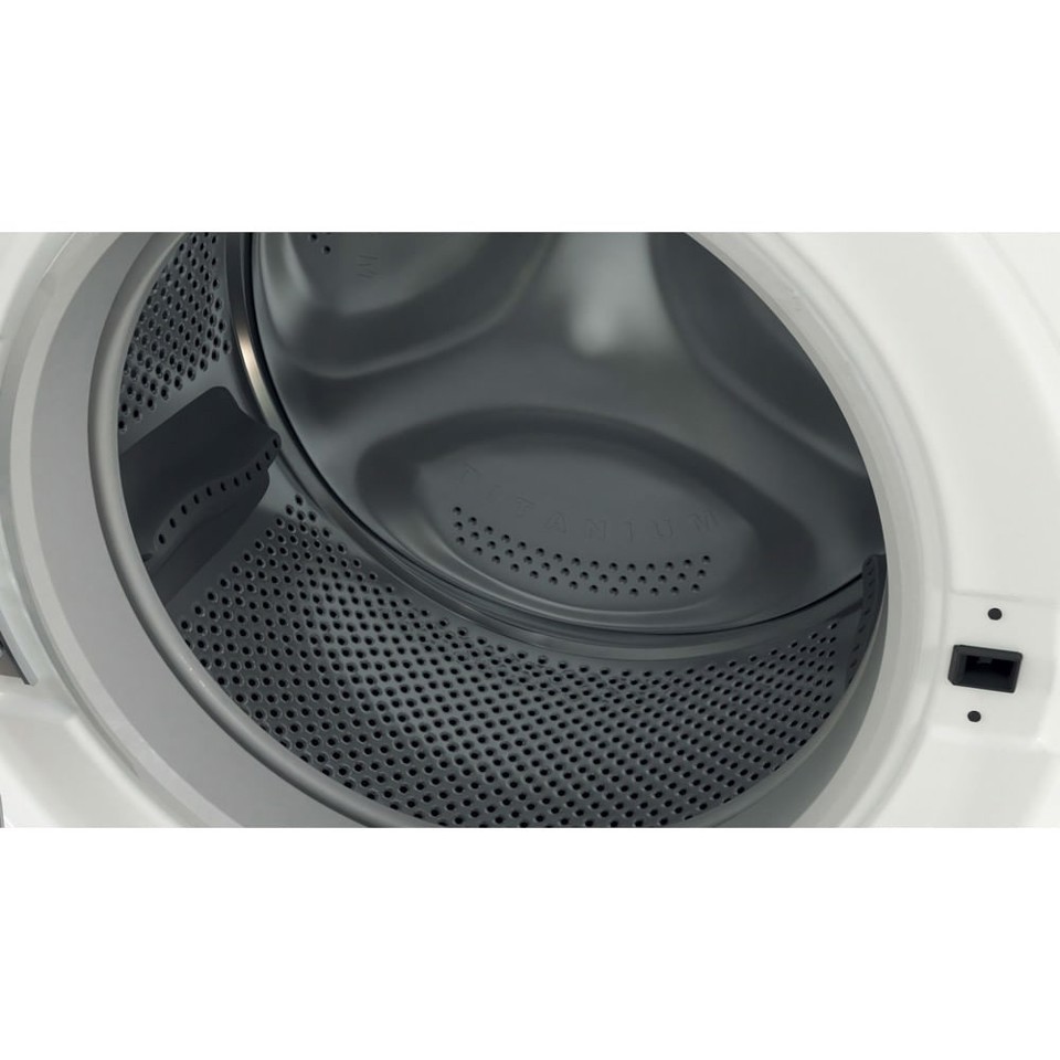 Indesit BWE 101486X WS IT lavatrice Caricamento frontale 10 kg 1400 Giri/min A Bianco