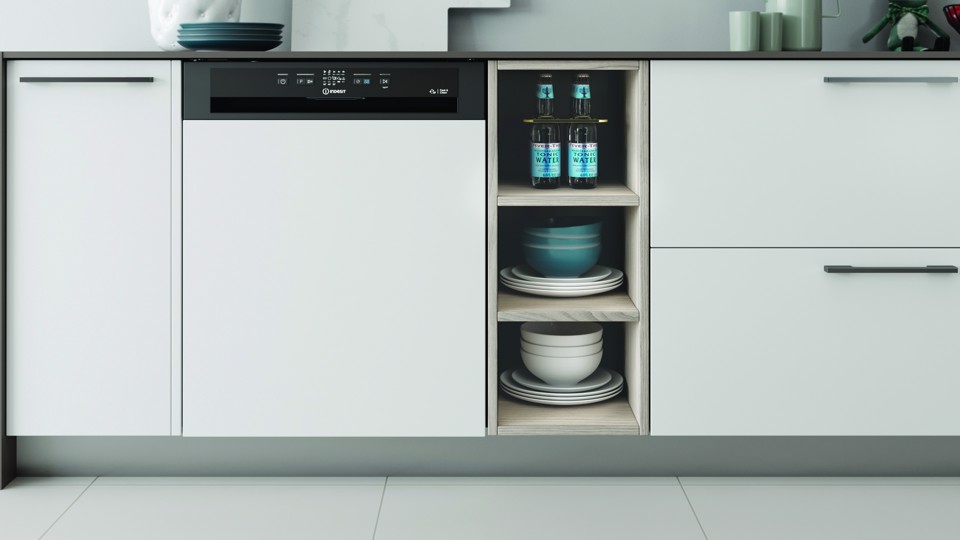 Indesit I3B L634 B A scomparsa parziale 14 coperti