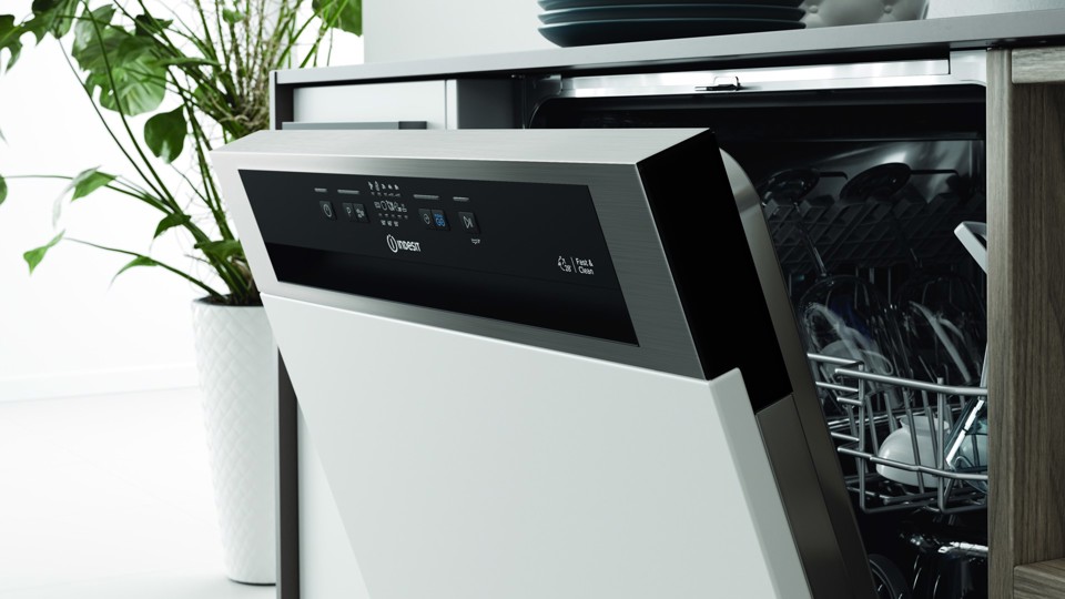 Indesit I3B L634 X A scomparsa parziale 14 coperti D