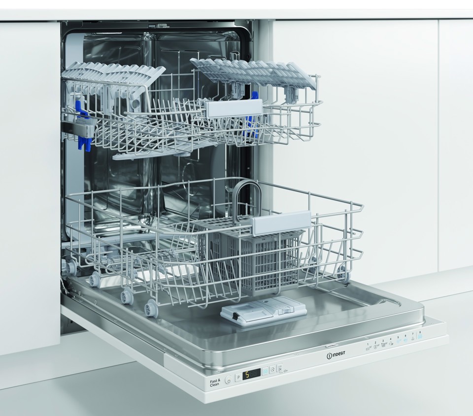 Indesit I3I D534A A scomparsa totale 14 coperti D