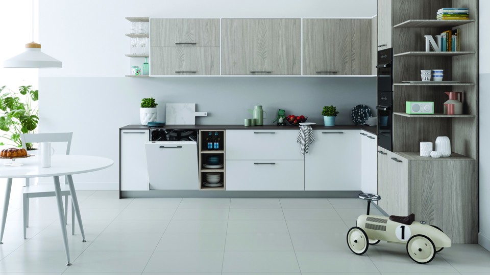 Indesit I3I D534A A scomparsa totale 14 coperti D