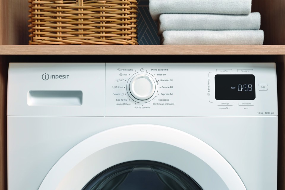 Indesit IM 1072 MY TIME IT lavatrice Caricamento frontale 10 kg 1200 Giri/min Bianco