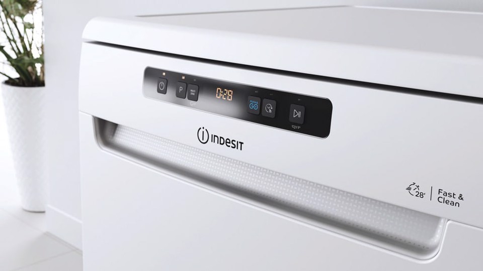 Indesit IN2FFC14BN6, Lavastoviglie 60cm, Classe C, 14 coperti, Push&Go, 44dBA, White