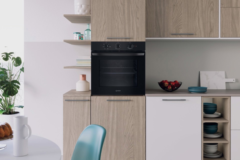 Indesit IO 235H B forno Multifunzione Mate 6Funzioni totali classe A 66Lt Idrolisi