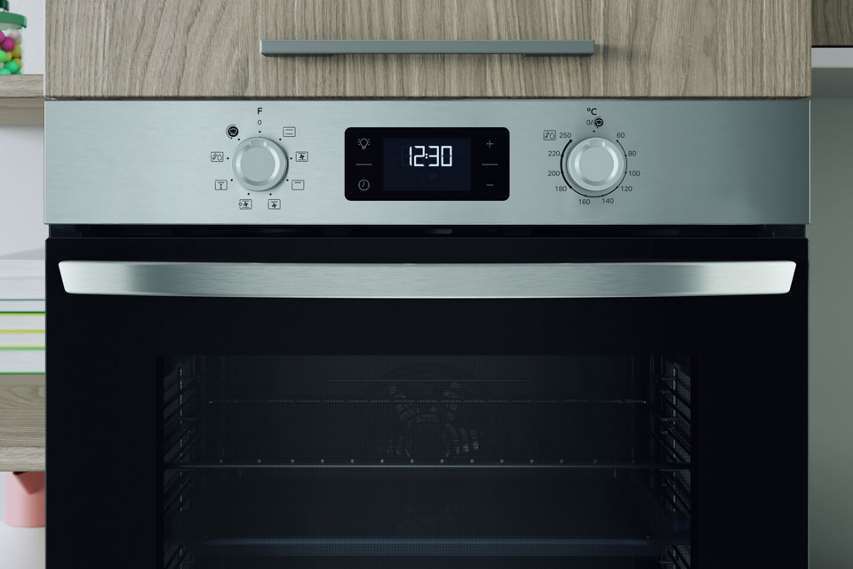 Indesit IO 255H X forno Multifunzione Inox 8Funzioni classe A 71Lt Idrolisi