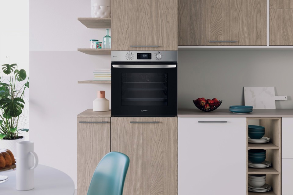 Indesit IO 258HS B forno multifunzione Inox 11Funzioni totali classe A+ 71Lt Funzione Vapore, Idrolisi