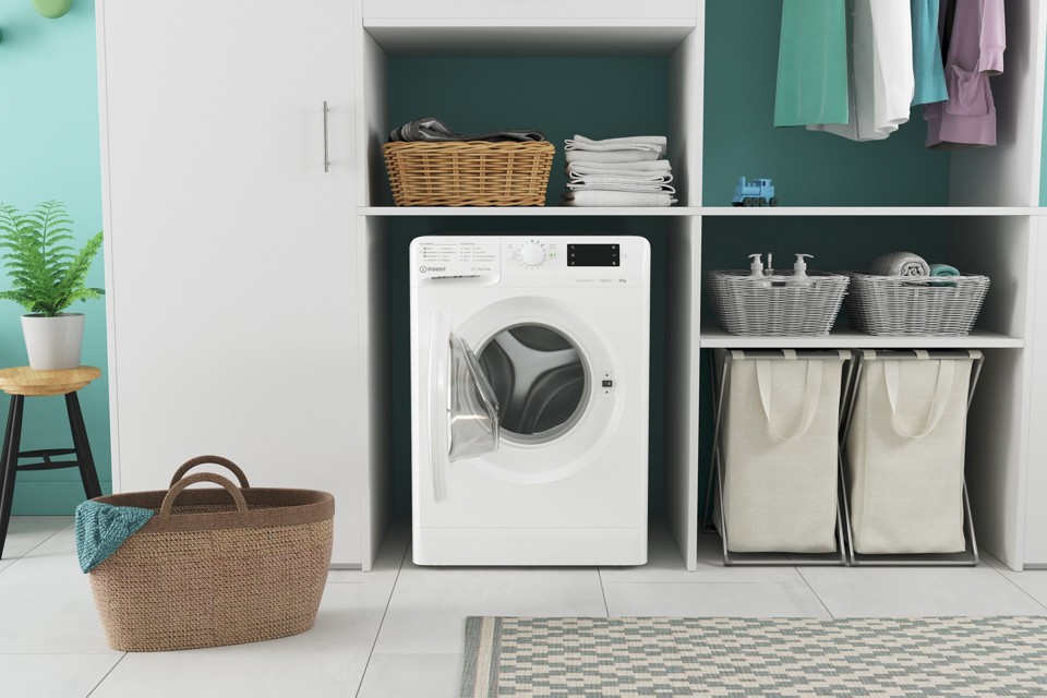 Indesit MTWE 91285 W IT lavatrice Caricamento frontale 9 kg 1200 Giri/min B Bianco