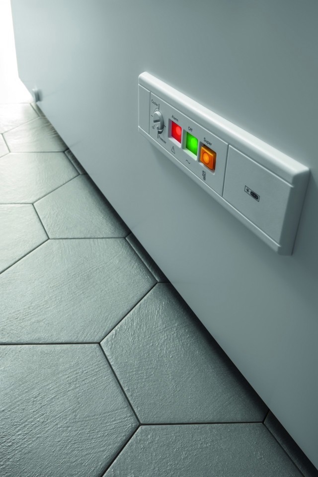 Indesit OS 2A 250 Congelatore a pozzo Libera installazione 255 L E Bianco