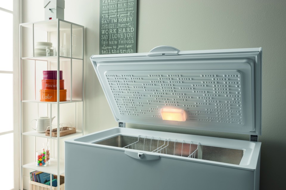 Indesit OS 2A 300 H Congelatore a pozzo Libera installazione 315 L E Bianco