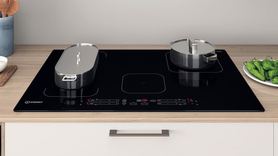 Indesit Piano cottura a induzione IB 21B77 NE - IB 21B77 NE Made in Italy