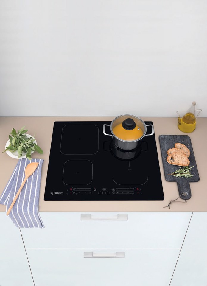 Indesit Piano cottura a induzione IB 65B60 NE - IB 65B60 NE Made in Italy