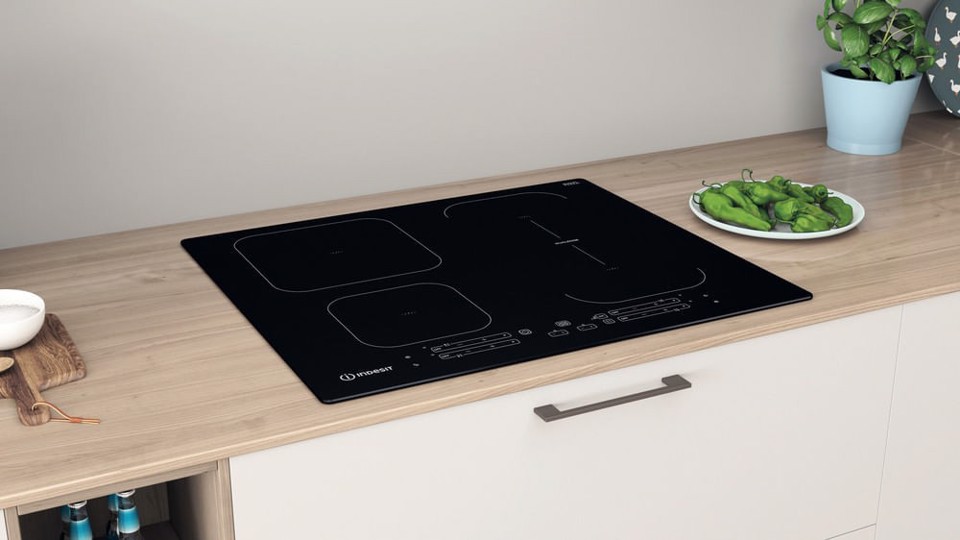 Indesit Piano cottura a induzione IB 65B60 NE - IB 65B60 NE Made in Italy