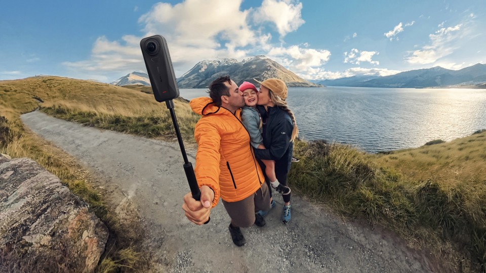 Insta360 X4AIR STARTER BUNDLE fotocamera per sport d'azione 8K Ultra HD CMOS 25,4 / 1,8 mm (1 / 1.8") 165 g