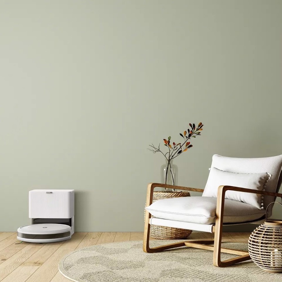 iRobot Combo Essential 2 aspirapolvere robot Senza sacchetto Nero