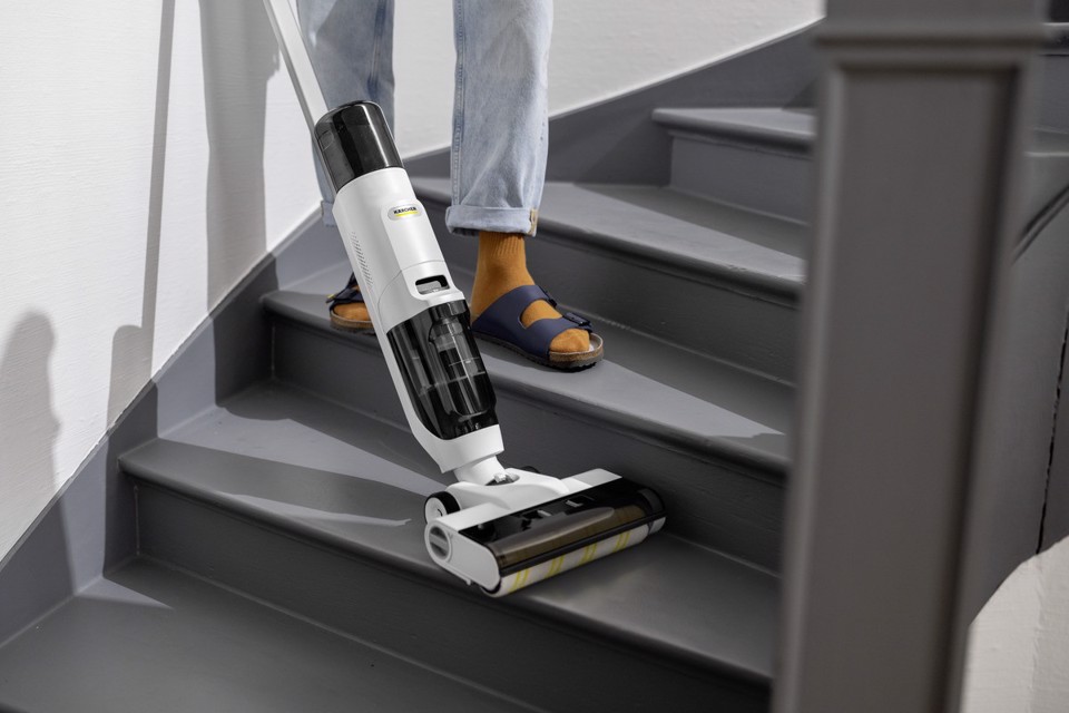 Kärcher FCV 2 Natural N Aspirapolvere 3-in-1 Batteria Secco e bagnato Senza sacchetto 160 W Bianco