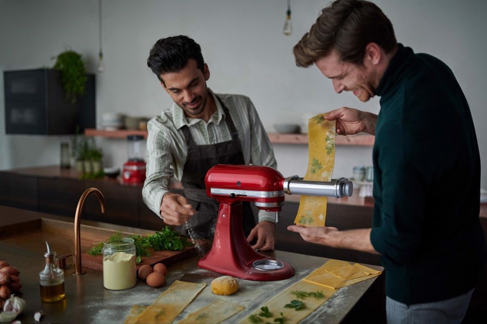KitchenAid Artisan robot da cucina 300 W 4,8 L Rosso