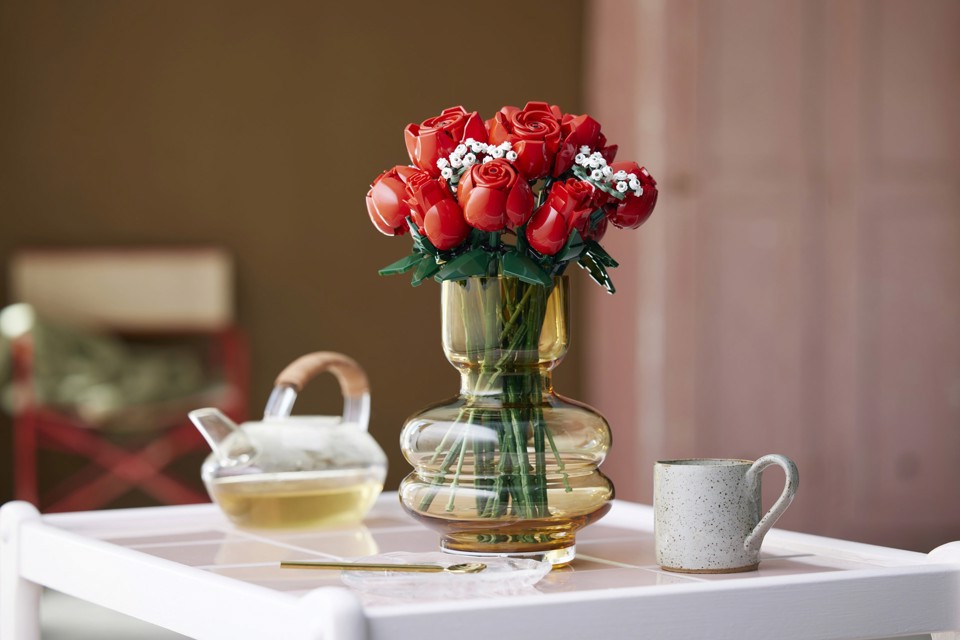 LEGO Botanicals 10328 Bouquet di Rose, Set Fiori Finti per Adulti, Idea Regalo per Donna o Uomo dalla Collezione Botanica