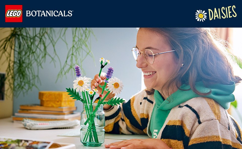 LEGO Botanicals 11508 Margherite, Bouquet di Fiori Artificiali con Margherite Finte, Lavanda, Regalo di Compleanno Bambine 9+