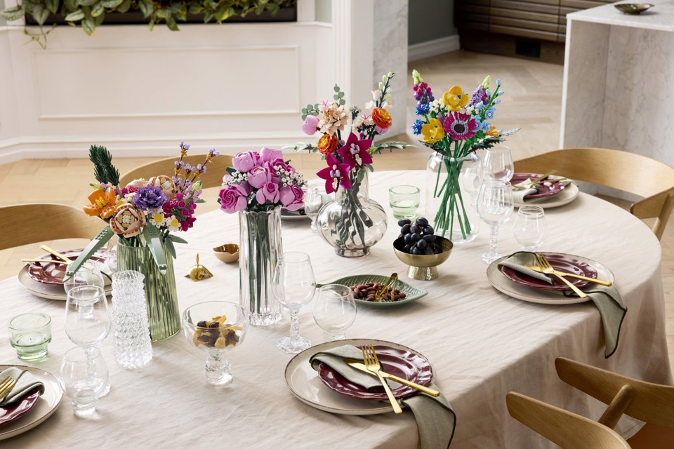 LEGO Botanicals Bouquet di rose rosa