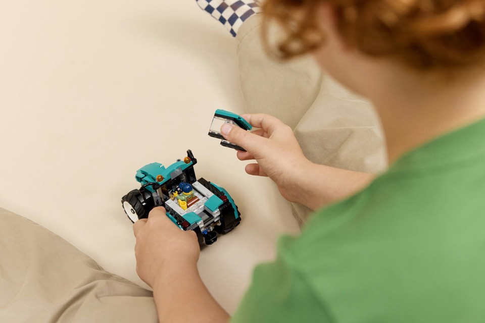 LEGO City 60498 Trattore Giocattolo, Veicolo Agricolo da Costruire con Minifigure del Contadino