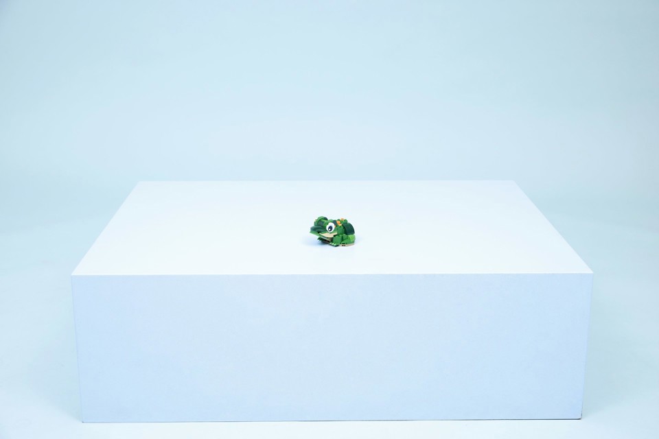 LEGO Creator 31377 3in1 Tartaruga con Fiore di Ninfea, Animale Giocattolo Trasformabile in Camaleonte o Rana
