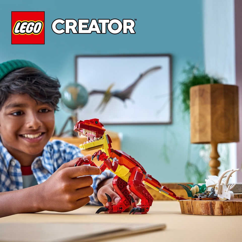 LEGO Creator 31379 3in1 Feroce Dinosauro Giocattolo, Velociraptor, Stegosauro o Pterosauro