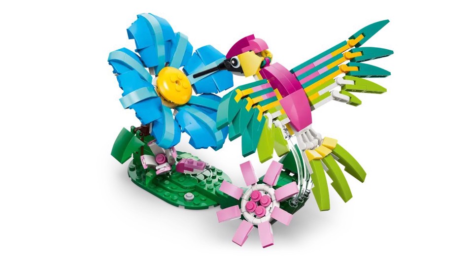 LEGO Creator 31384 3in1 Animali Selvatici: Colibrì Variopinto, Uccello Giocattolo Trasformabile in Farfalla o Pesce