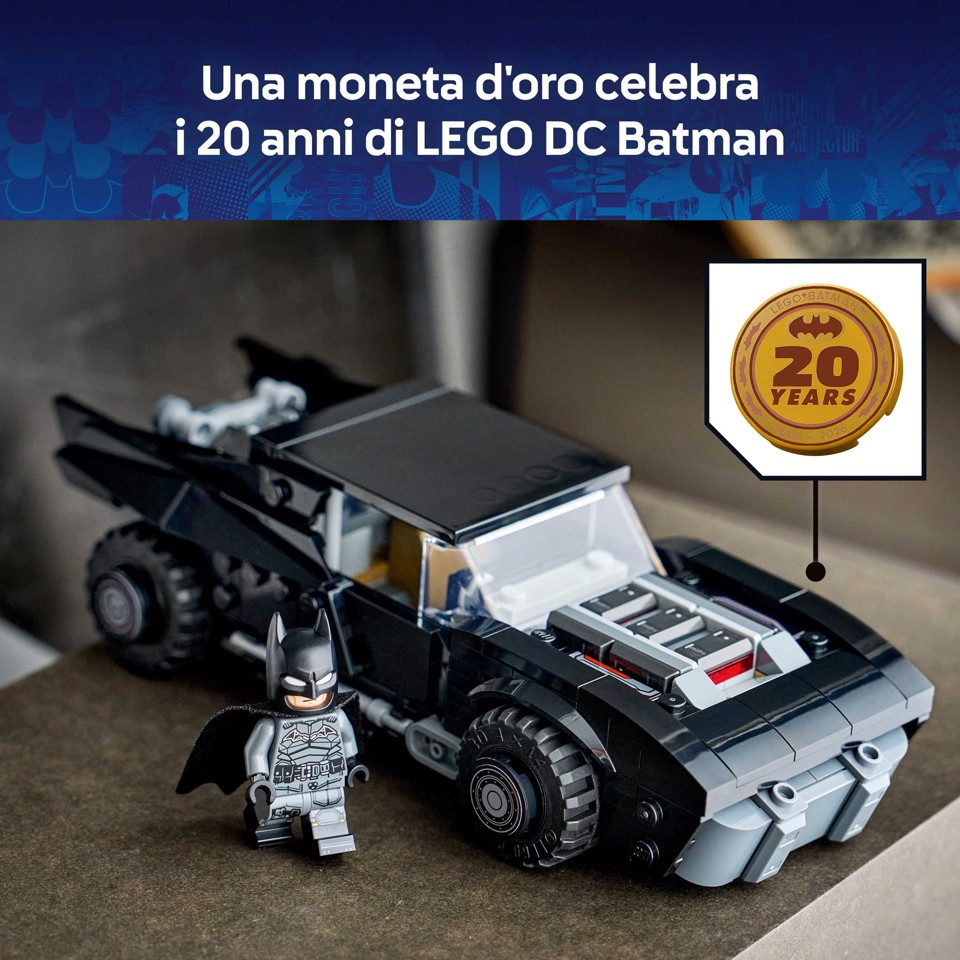 LEGO DC 76332 Batmobile di Batman, Macchina Giocattolo da Collezione con Minifigure del Supereroe e Moneta d'Oro, Regalo 9+