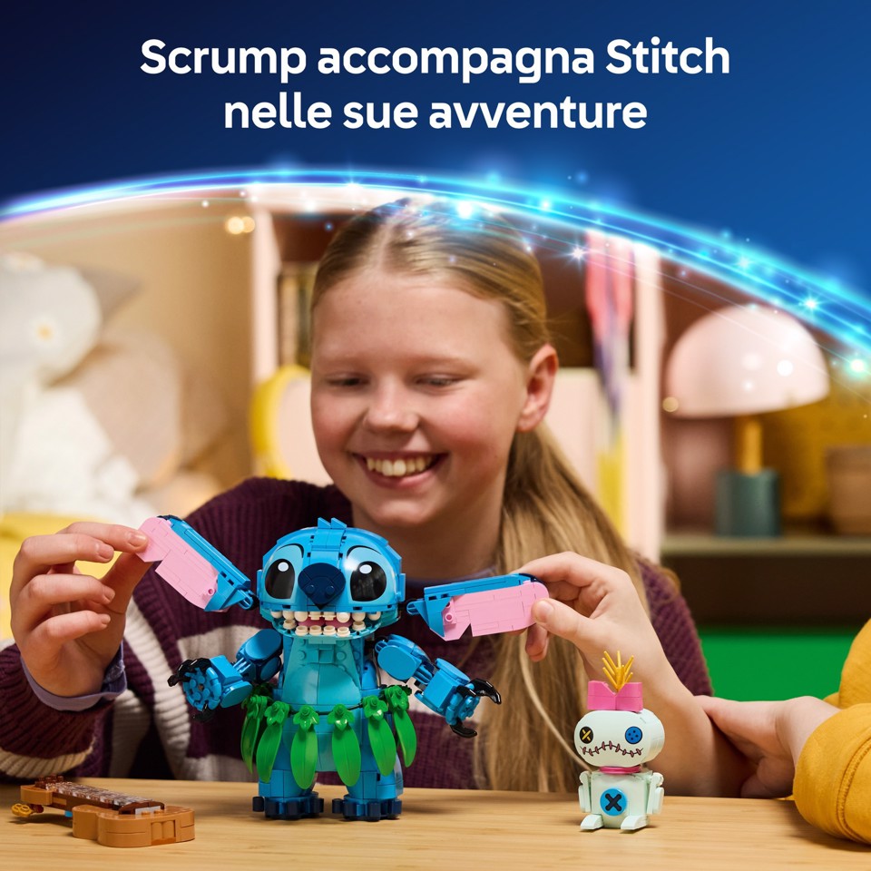 LEGO Disney | 43296 Stitch e Scrump, 2 Action Figure Giocattolo con Accessori, Decorazione Cameretta, Regalo per Bambini 9+