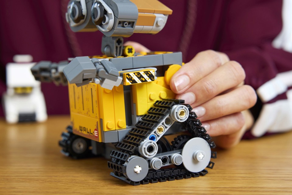 LEGO Disney | Pixar 43279 WALL-E e EVE