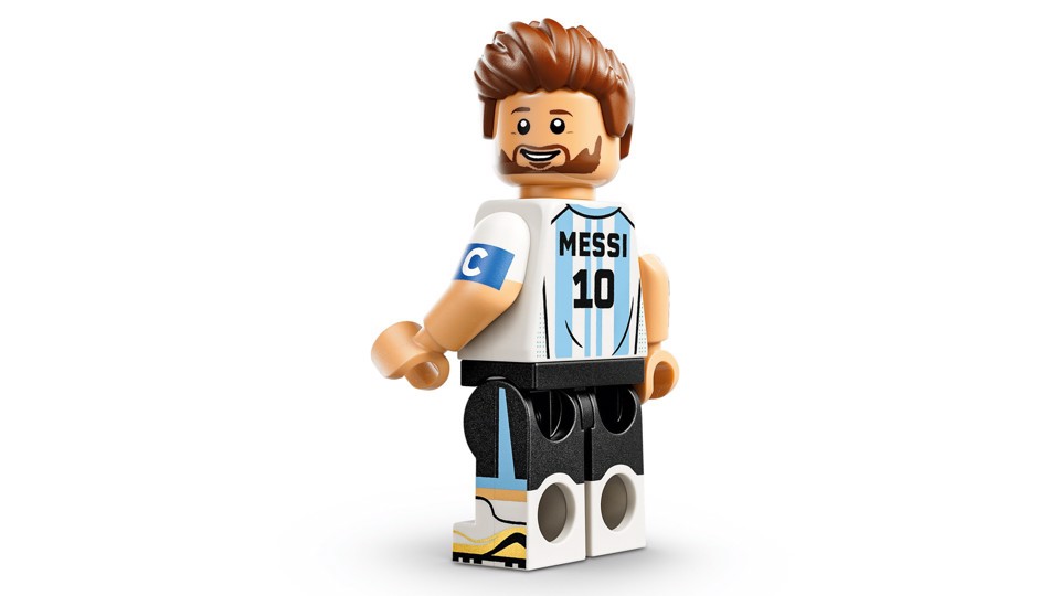 LEGO Editions 43011 Lionel Messi – Highlights Calcistici, Giocattolo 3D da Esposizione, Minifigure da Collezione, Regalo 10+