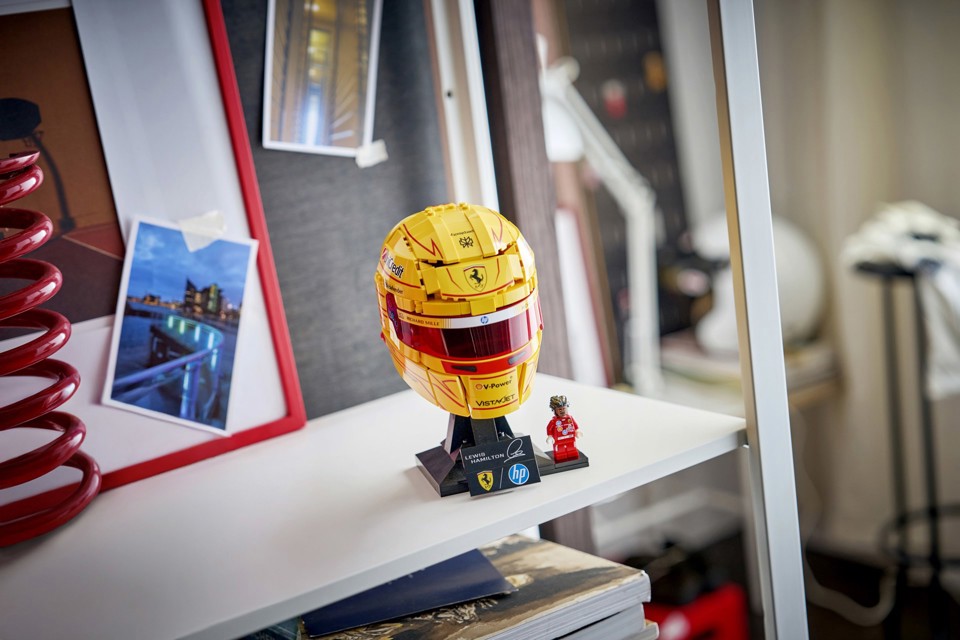 LEGO Editions 43022 Casco di Lewis Hamilton Scuderia Ferrari