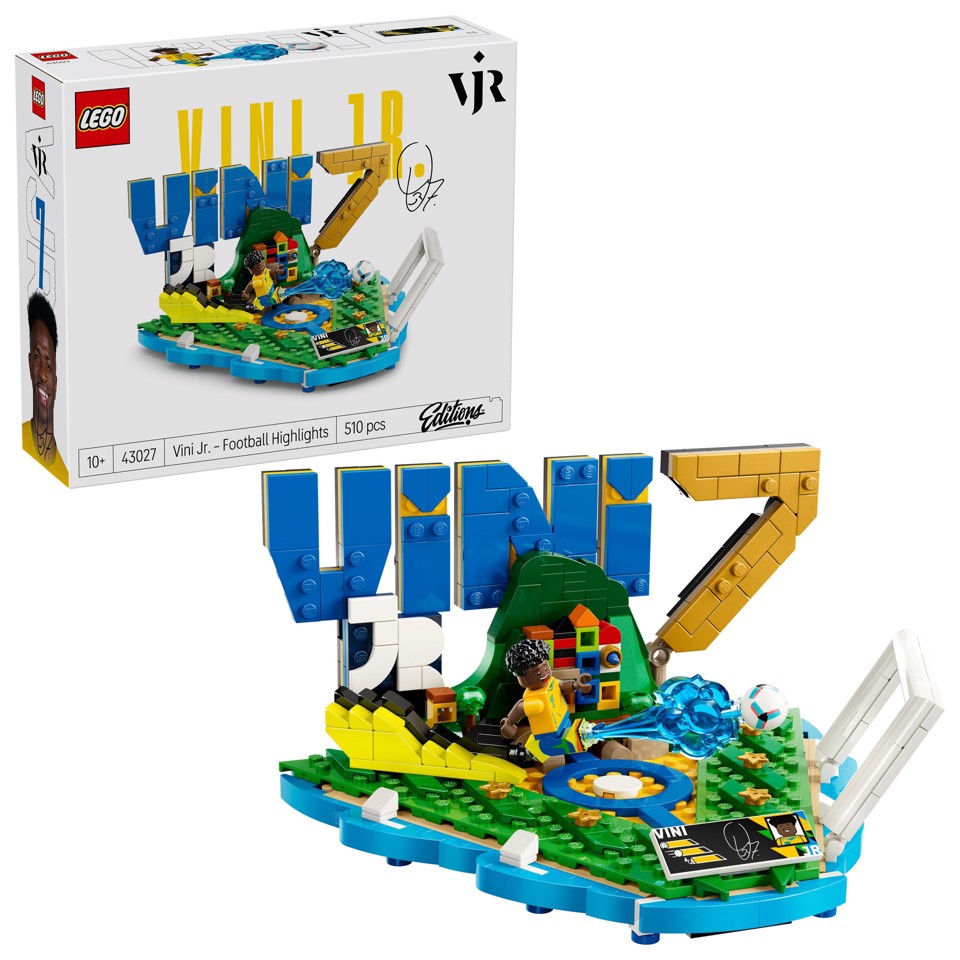 LEGO Editions 43027 Vini Jr. – Highlights Calcistici, Giocattolo 3D da Esposizione con Minifigure da Collezione, Regalo 10+