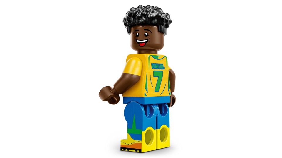 LEGO Editions 43027 Vini Jr. – Highlights Calcistici, Giocattolo 3D da Esposizione con Minifigure da Collezione, Regalo 10+