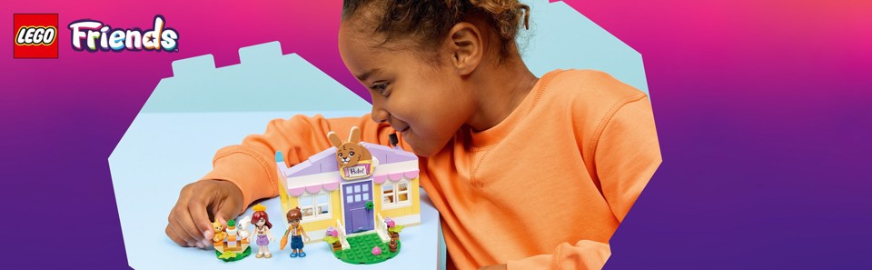 LEGO Friends 42679 Hotel dei Conigli di Heartlake City, Casa Giocattolo con 2 Mini Bamboline, 2 Animali, Accessori, Regalo 5+