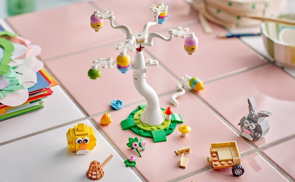 LEGO Iconic 40808 Coniglietto Pasquale e Caccia alle Uova, Giocattolo di Pasqua Coniglio e Uccellino, Regalo Bambine e Bambini 8+