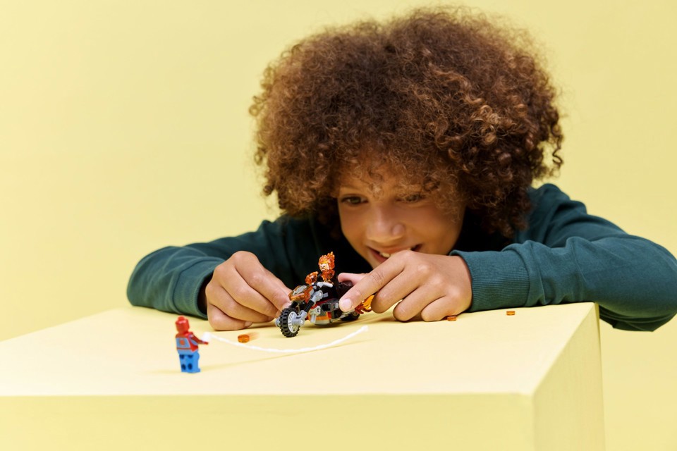 LEGO Marvel | 76335 Spider-Man vs. Ghost Rider in Motocicletta
