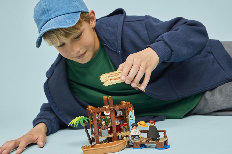 LEGO ONE PIECE 75636 La Capanna del Villaggio Foosha con Barca Giocattolo