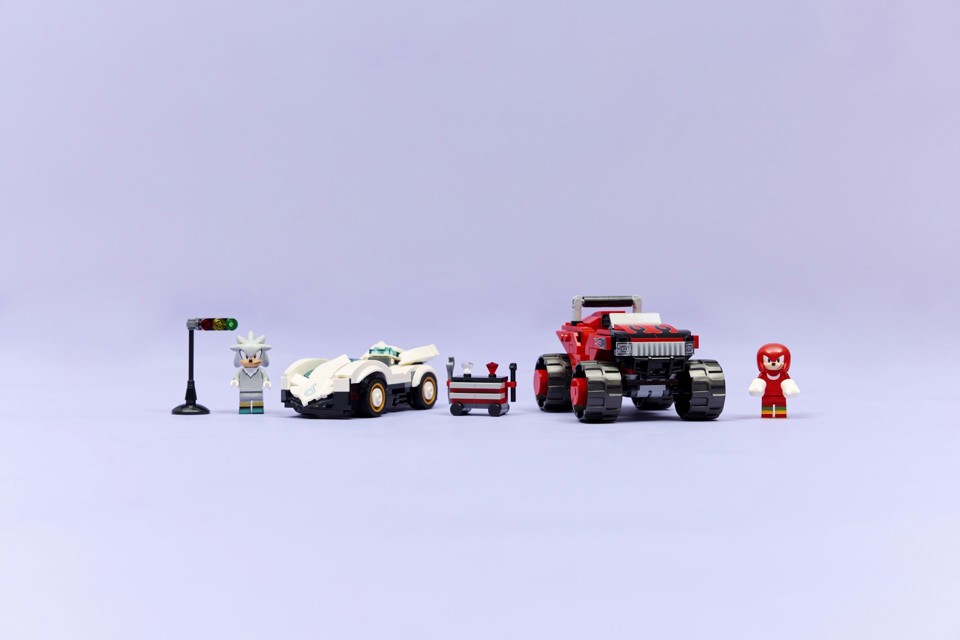 LEGO Sonic the Hedgehog 77118 Auto di Silver vs. Monster Truck di Knuckles