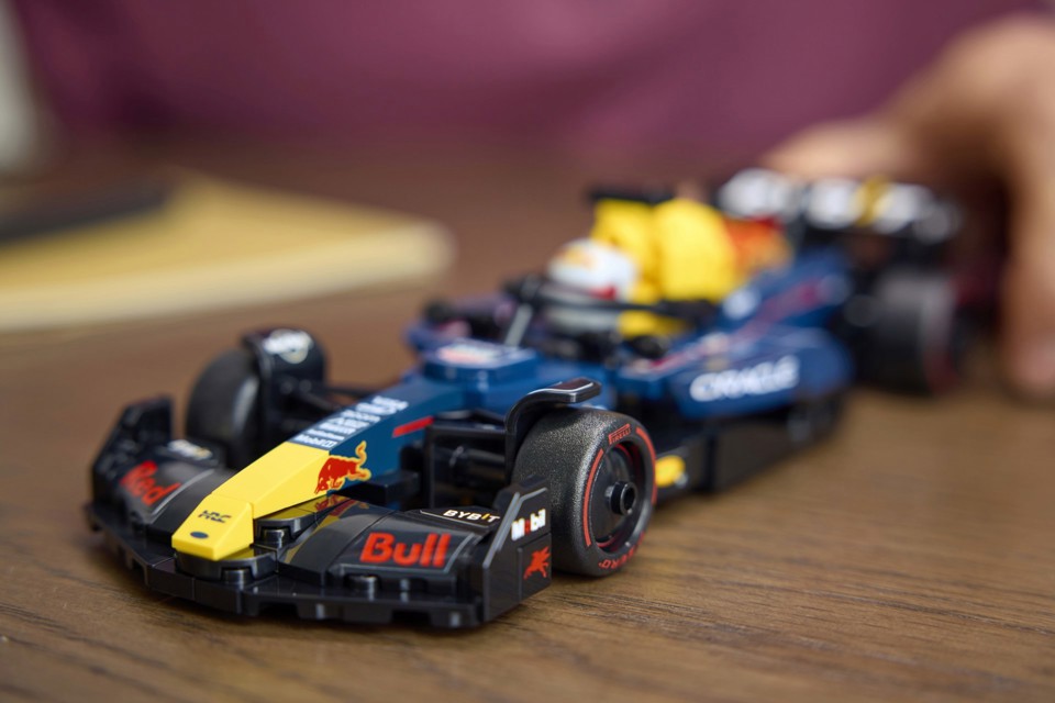 LEGO Speed Champions 77243 Auto da Corsa F1 Oracle Red Bull Racing RB20